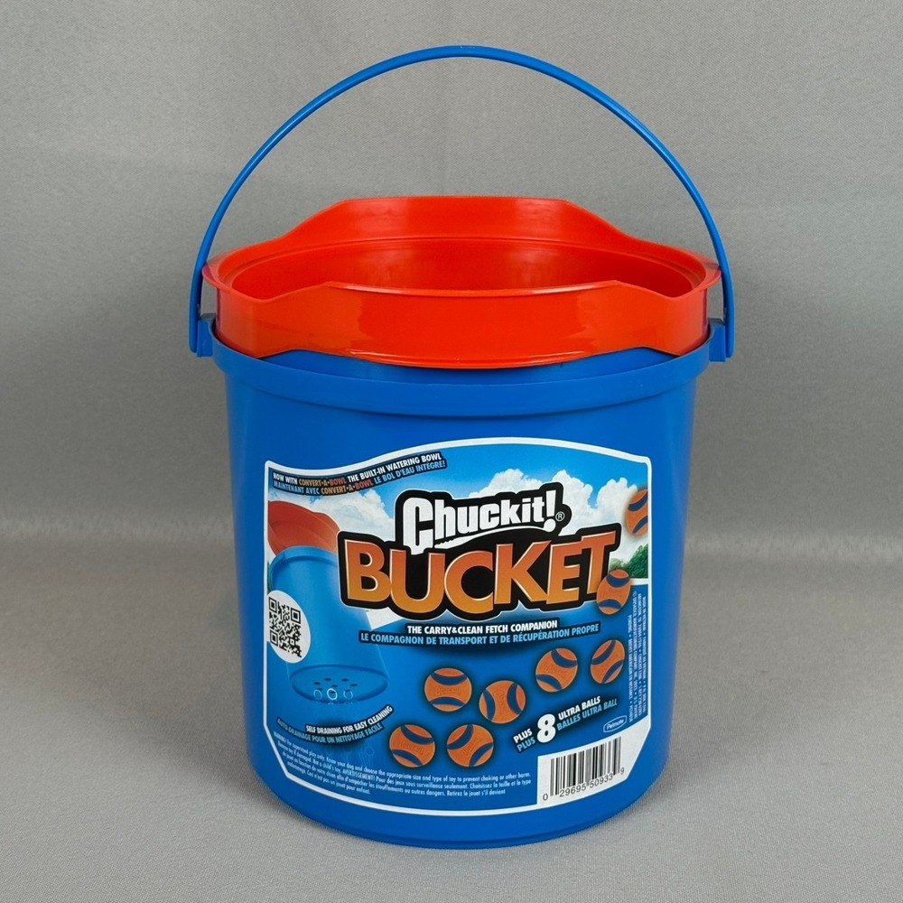 Chuckit! Ultra Ball Dog Toy w/ Chuckit! Cleaning Bucket 8 Balls Brand New